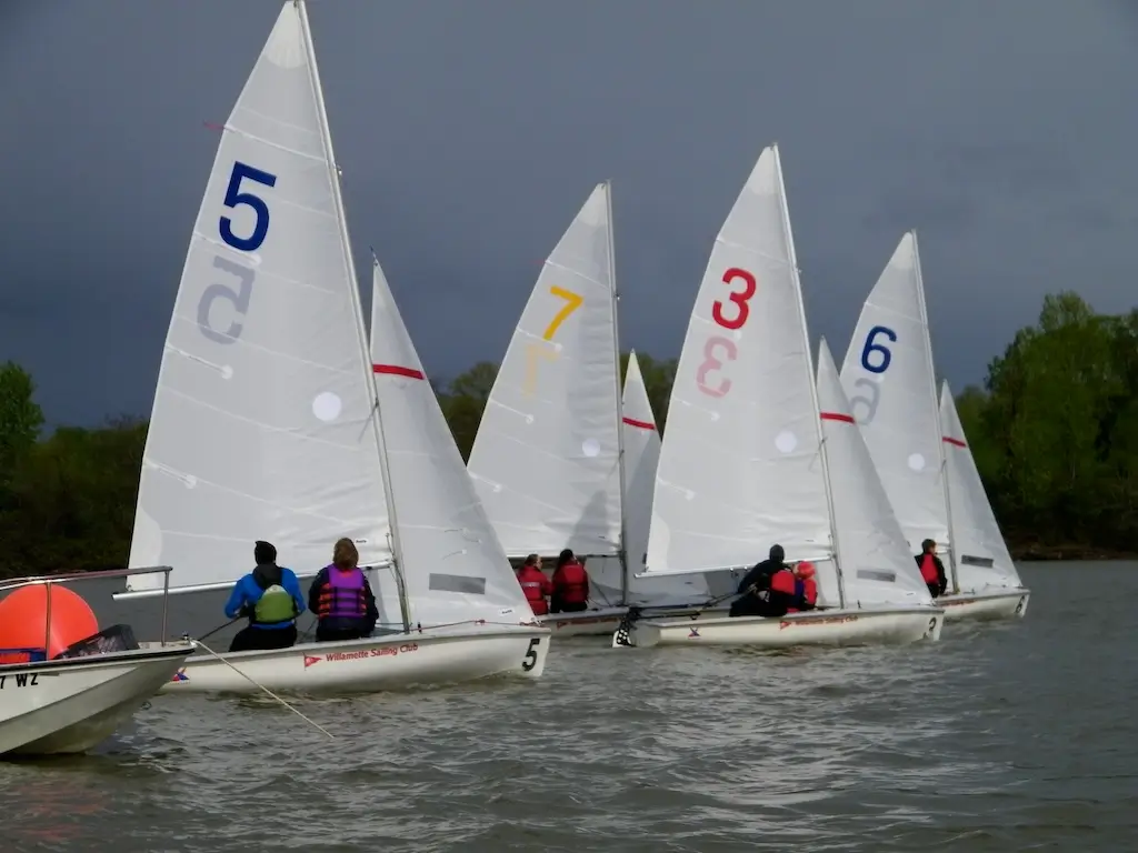 C420 sails by isails