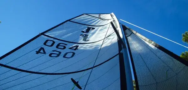 Paper Jet sails by isails